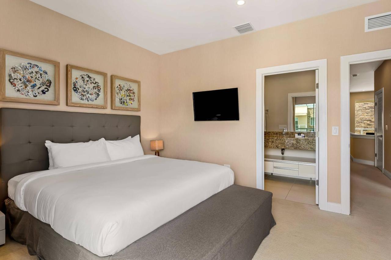 7639 Magic Village Luxury 3Suites Near 192 Disney オーランド エクステリア 写真